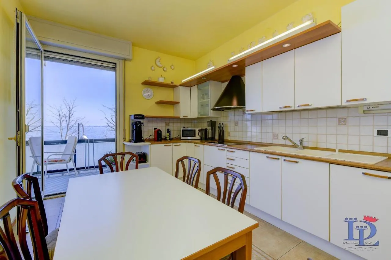 Desenzanoloft Official Partner Marriott Homes & Villas - Charming On The Lake Front Lake ديسينسانو ديل غاردا إيطاليا